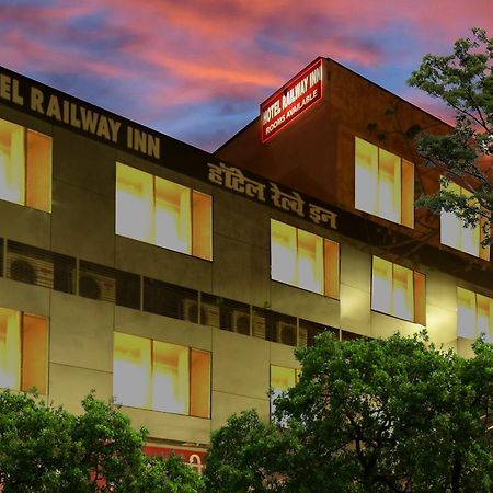 ת'יין Hotel Railway Inn מראה חיצוני תמונה