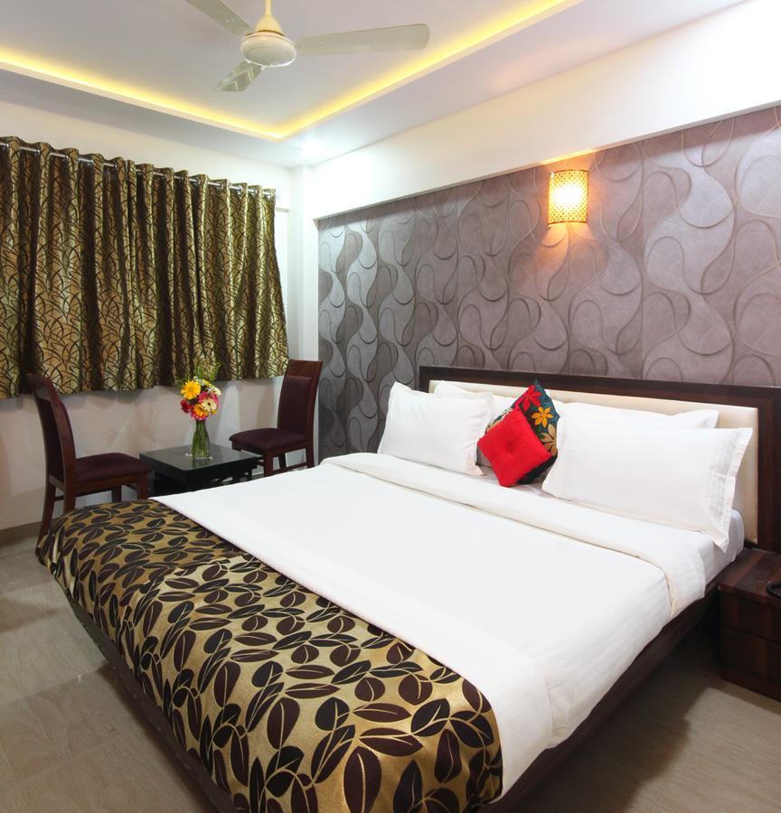 ת'יין Hotel Railway Inn מראה חיצוני תמונה